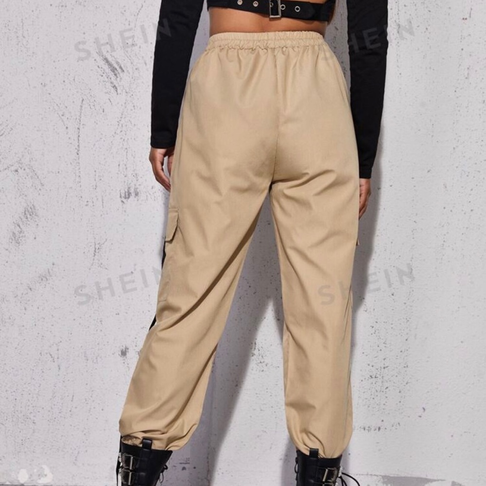 Never Worn Drawstring Waist Cargo Pants - Picture 2 of 2